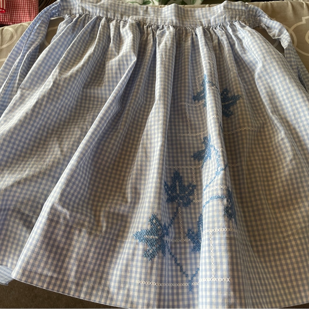 Cute fresh blue and white cocktail apron - Picture 2 of 2